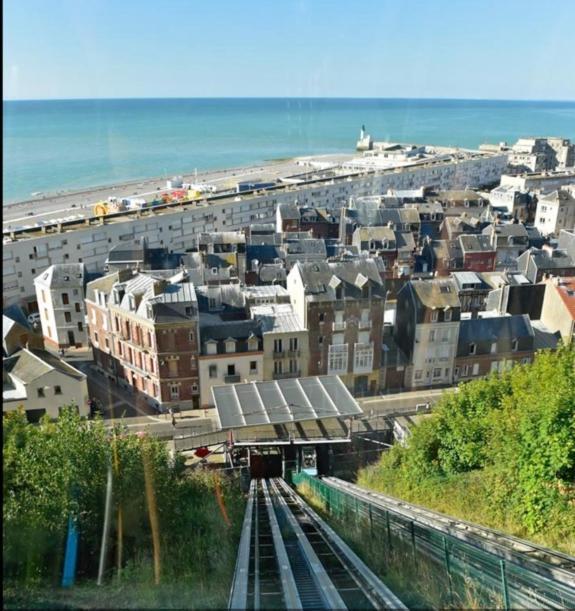 A Nous Quatre Villa Le Treport Luaran gambar